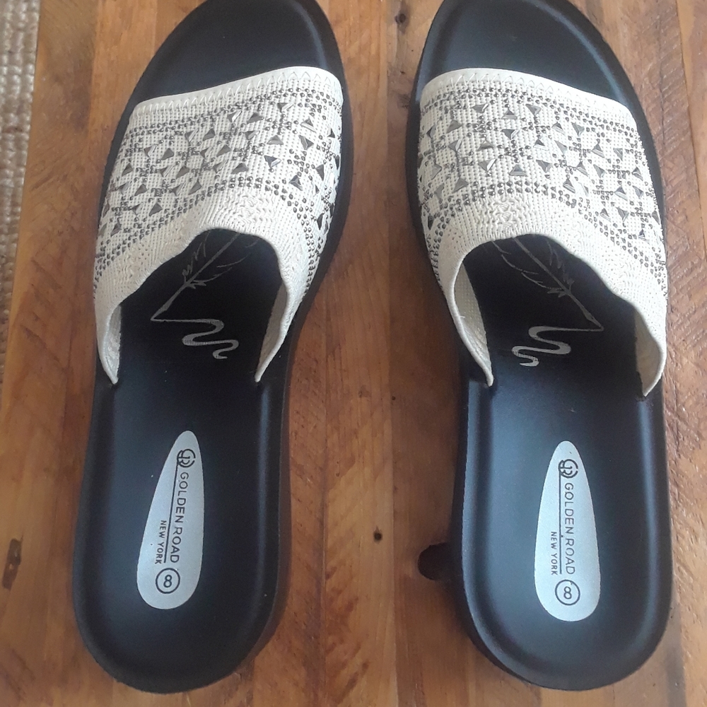 Womens slip on sandals brand new without tags